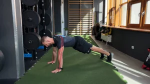 FBW bez sprzętu – średniozaawansowany (1 dzień treningowy)